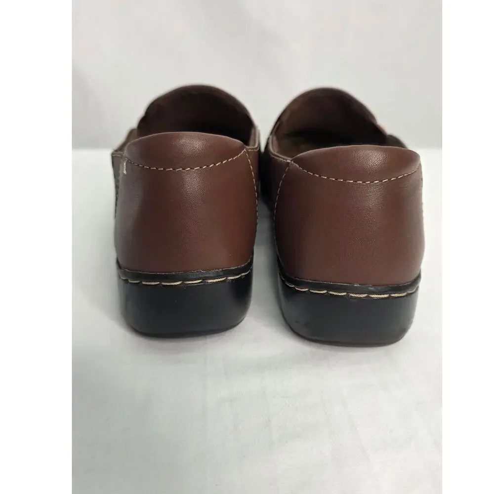 Clarks Collection Women’s Brown Perforated Slip On Comfort Loafers Size 10W